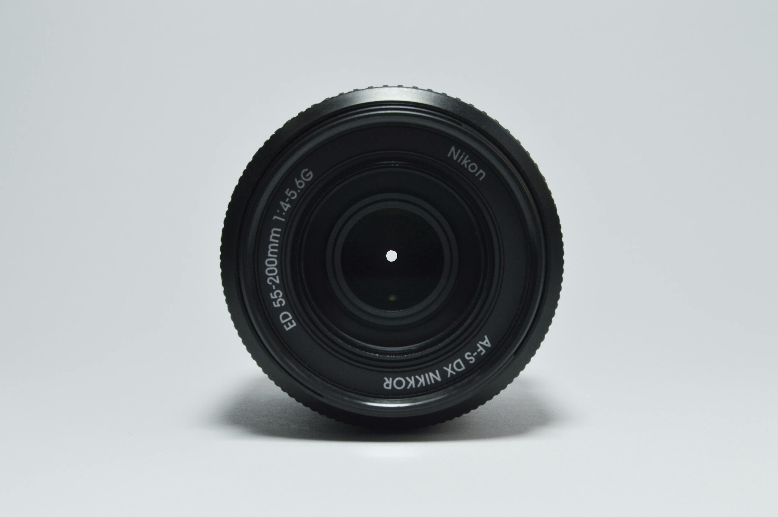 Kongotech Org High-quality image of a Nikon camera lens, ideal for photography enthusiasts and professionals.